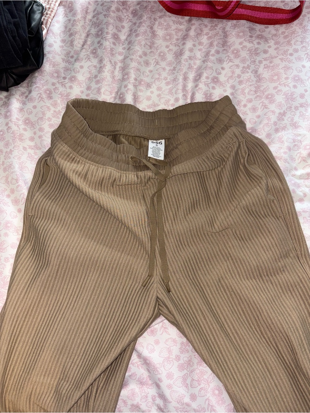 Ribbed Drawstring Bottoms in Brown